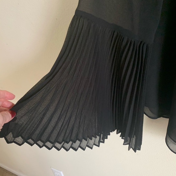 White House Black Market bell sleeve blouse size 6 - Picture 3 of 8